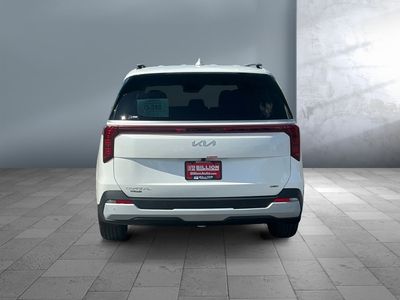2026 Kia Carnival Hybrid — detail view