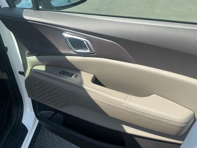 2026 Kia Carnival Hybrid — photo 21 view