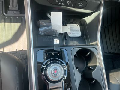 2026 Kia Carnival Hybrid — photo 13 view