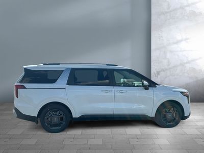 2026 Kia Carnival Hybrid — photo 7 view