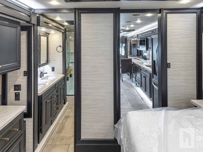 2026 Tiffin Motorhomes Allegro Bus - Photo 32