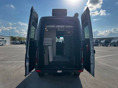 2025 Thor Motor Coach EDDIE BAUER - Photo 2