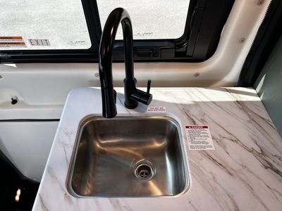 2025 Thor Motor Coach EDDIE BAUER - Photo 7