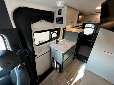 2025 Thor Motor Coach EDDIE BAUER - Photo 6