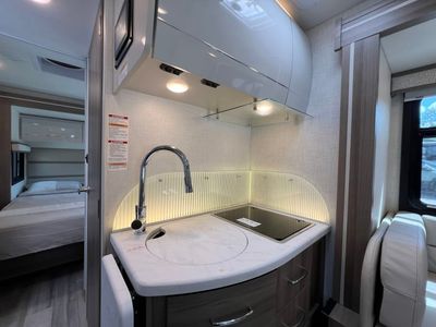2026 Thor Motor Coach DELANO - Photo 9