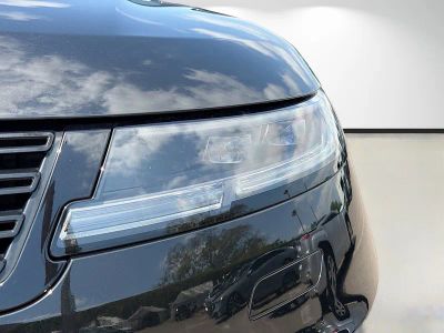 2025 Land Rover Range Rover Sport — photo 9 view