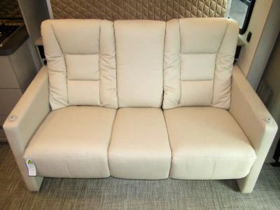 2025 Winnebago VIEW - Photo 8