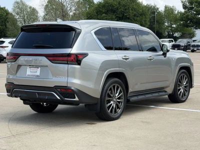 2023 LEXUS LX 600 - Photo 4
