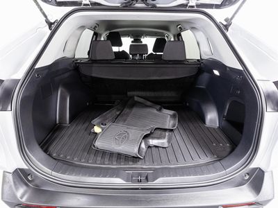 2024 Toyota RAV4 Hybrid - Photo 10