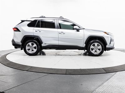 2024 Toyota RAV4 Hybrid - Photo 12