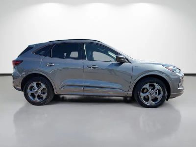2023 Ford Escape — side profile view