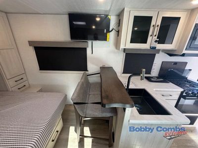 2026 Forest River RV Surveyor Legend - Photo 8
