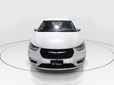 2023 Chrysler Pacifica — side profile view