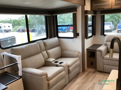 2027 Keystone RV Cougar Half-Ton — photo 24 view