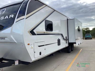2027 Keystone RV Cougar Half-Ton — interior view