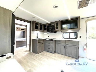 2025 Grand Design Transcend - Photo 12