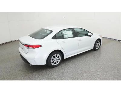 2026 Toyota Corolla — photo 9 view