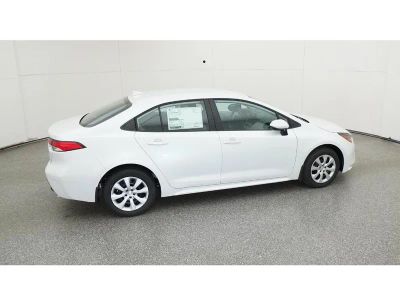 2026 Toyota Corolla — photo 10 view
