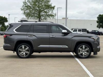 2024 Toyota Sequoia - Photo 3