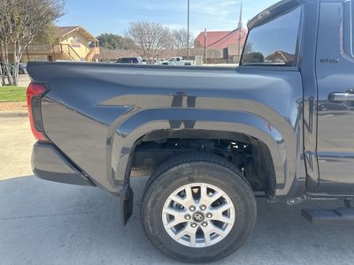 2024 Toyota Tacoma - Photo 5