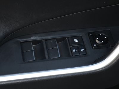 2019 Toyota RAV4 Hybrid - Photo 11