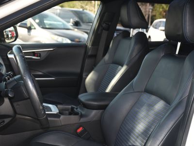 2019 Toyota RAV4 Hybrid - Photo 12
