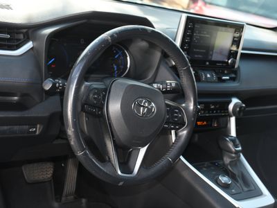 2019 Toyota RAV4 Hybrid - Photo 9