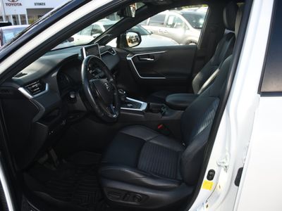 2019 Toyota RAV4 Hybrid - Photo 8