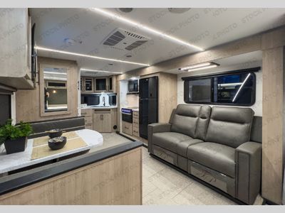 2025 Grand Design Imagine XLS - Photo 3