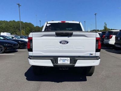 2025 Ford F-150 Lightning - Photo 4