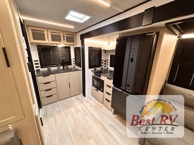 2026 Keystone RV Walkabout - Photo 37