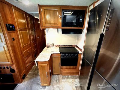 2018 Coachmen Leprechaun — photo 16 view