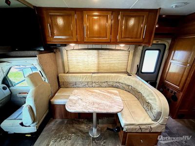 2018 Coachmen Leprechaun — photo 13 view