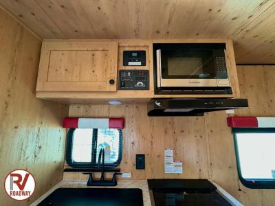 2027 Sunset Park RV Sun Lite — photo 12 view