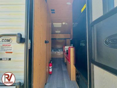 2027 Sunset Park RV Sun Lite — photo 8 view