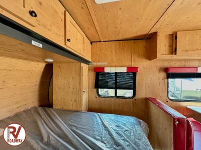 2027 Sunset Park RV Sun Lite — photo 14 view