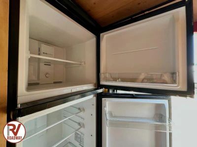 2027 Sunset Park RV Sun Lite — photo 17 view