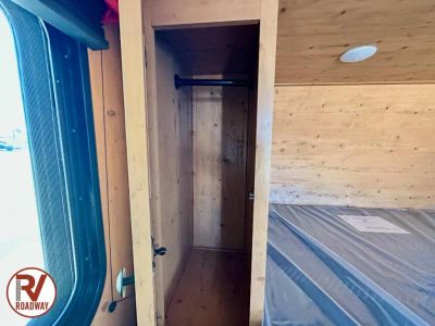 2027 Sunset Park RV Sun Lite — photo 15 view