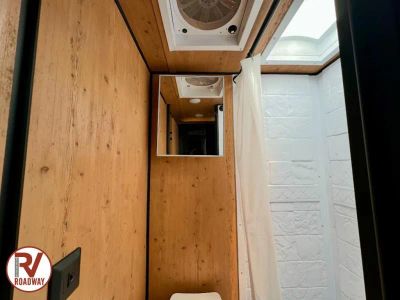 2027 Sunset Park RV Sun Lite — photo 19 view