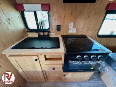 2027 Sunset Park RV Sun Lite — photo 13 view