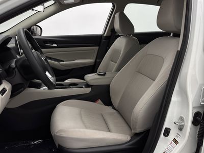 2025 Nissan Altima - Photo 14