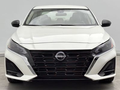 2025 Nissan Altima - Photo 2
