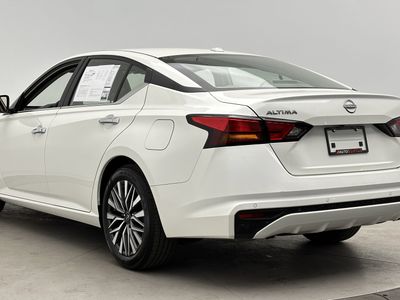 2025 Nissan Altima - Photo 5