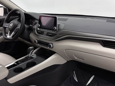 2025 Nissan Altima - Photo 32