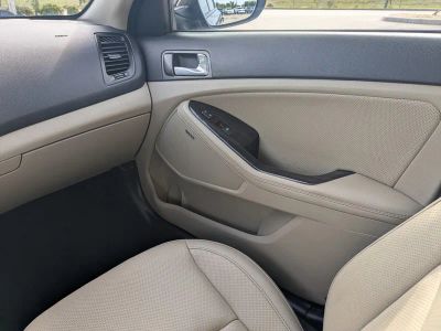 2015 Kia Optima — photo 19 view