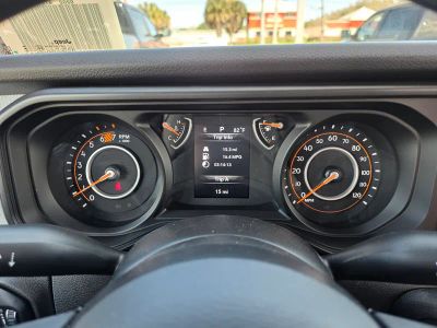 2026 Jeep Wrangler — photo 20 view