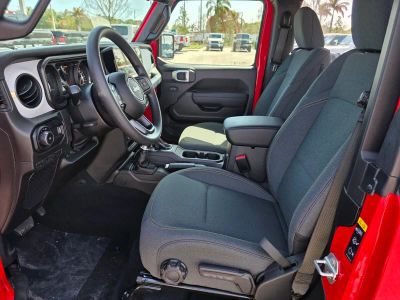 2026 Jeep Wrangler — photo 13 view