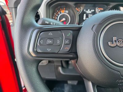 2026 Jeep Wrangler — photo 18 view