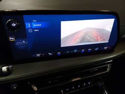 2025 Chevrolet Traverse - Photo 17