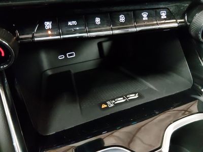 2025 Chevrolet Traverse - Photo 22